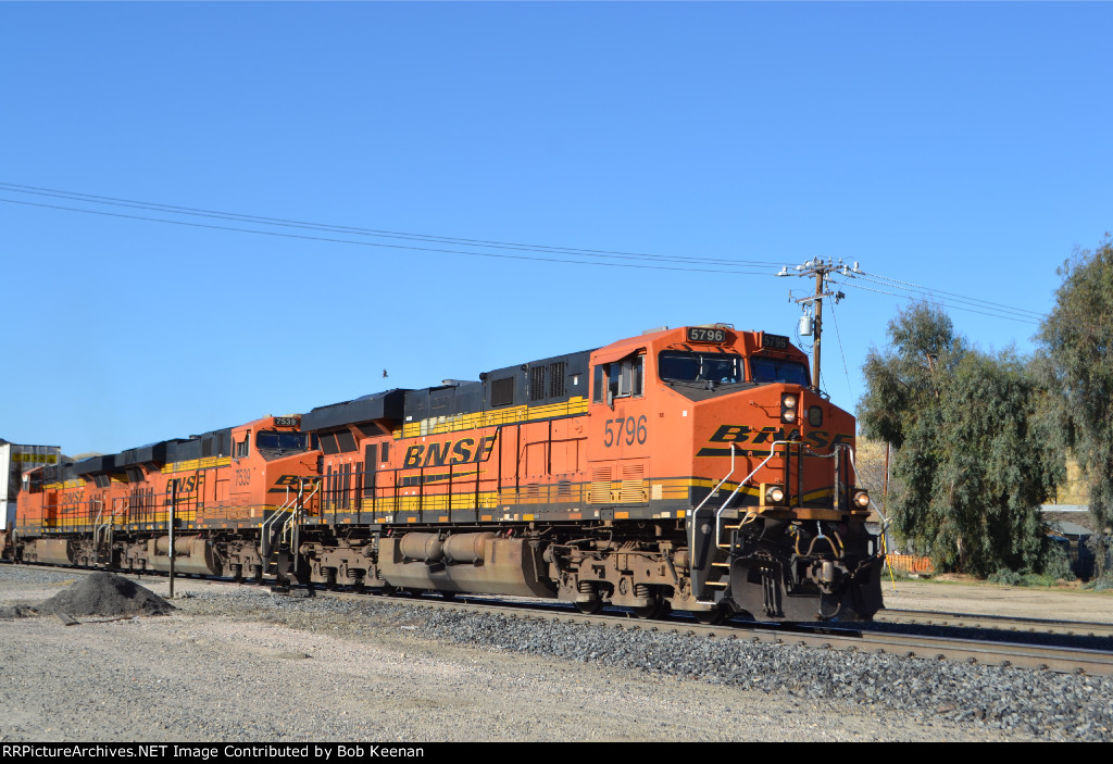 BNSF 5796